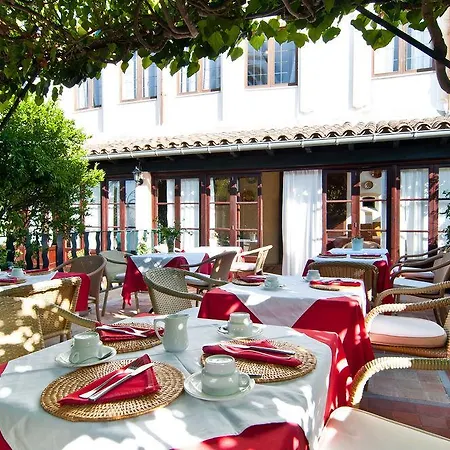 Hotel Leon De