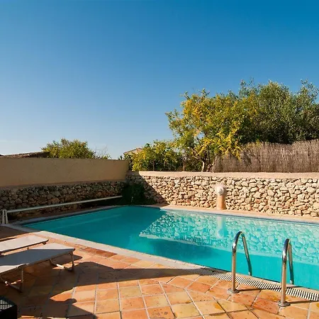 Leon De Hotel Sineu (Mallorca)