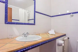 Hotel Leon De
