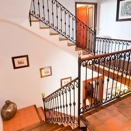 Leon De Hotel 3*
