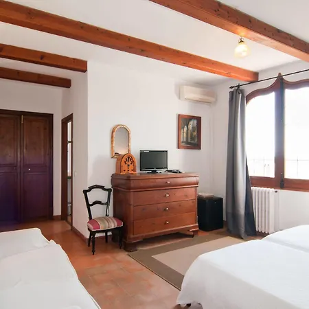 Hotel Leon De Sineu (Mallorca)