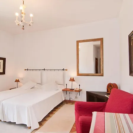 Leon De 3* Sineu (Mallorca)
